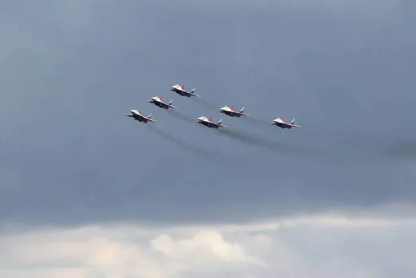 Moskau Russland April 2018 Performance Des Segler Kunstflugteams Auf Vielseitig — Stockfoto