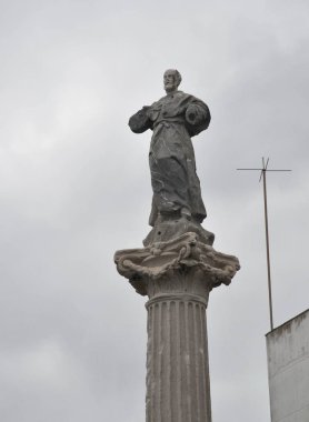  Cadiz eski deniz Şehir Meydanı anıt.