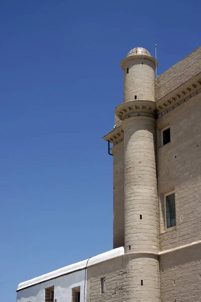 Torres de la antigua ciudad marítima de Cádiz —  Fotos de Stock