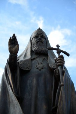  Patriği Alexy II Vitebsk kutsal Dormition Cathedral yakınındaki anıt
