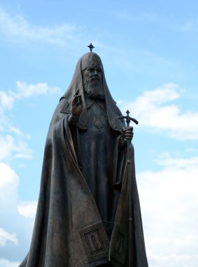  Patriği Alexy II Vitebsk kutsal Dormition Cathedral yakınındaki anıt