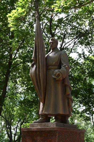 A memorial sikátorban - a temetés, a felszabadulás Vitebsk elesett katonák emlékműve — Stock Fotó