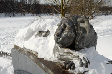  Üst Kuzminskogo gölet Park 