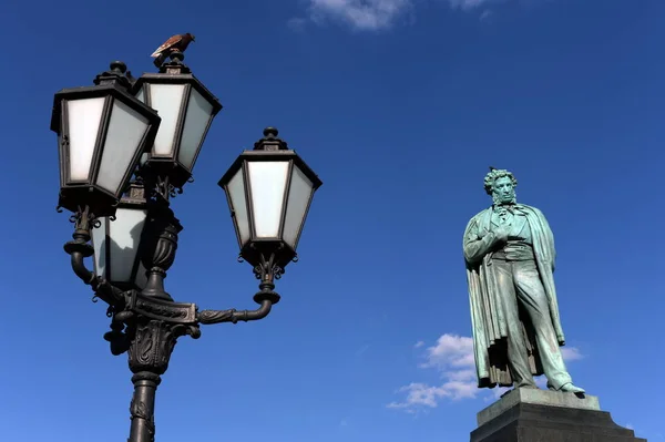 Moskwa Rosja Sierpień 2018 Pomnik Wielkiego Rosyjskiego Poety Aleksandra Puszkina — Zdjęcie stockowe