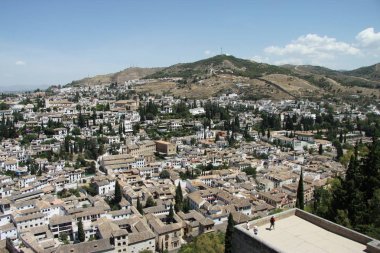 Granada, İspanya - 16 Temmuz 2011: View Granada şehir Alhambra gelen