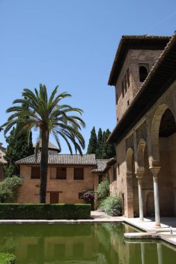  Alhambra kompleksinin Royal partal sarayda. Granada, İspanya