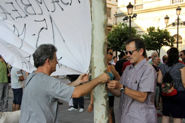 Seville Spain July 2011 Residents Seville Preparing Rally Support Public — Stock Photo, Image