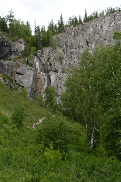 Altairepublik Russland Juni 2018 Wasserfall Cherlak Der Chuya Fluss Altaigebirge — Stockfoto