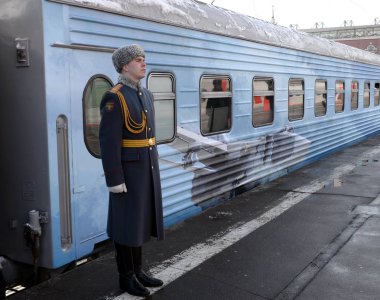  Asker onur konuğu Moskova'da Kazan istasyonunda askeri echelon