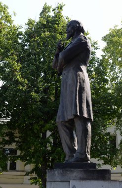  Rus şair Nikolay Nekrasov Yaroslavl dolgu üzerinde anıt