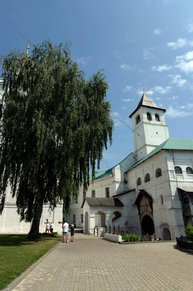 Spaso-Preobrazhensky monastery. Yaroslavl Kremlin Museum-reserve — Stock Photo, Image