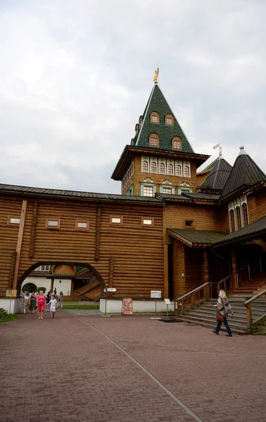 Wooden Palace of Tsar Alexei Mikhailovich in Kolomenskoye, Moscow — Stock Photo, Image