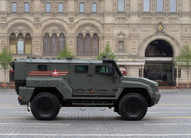  Kamaz dayalı typhoon-K çok amaçlı zırhlı araba-53949 Moskova 'da zafer günü onuruna kırmızı meydanda geçit töreni sırasında
