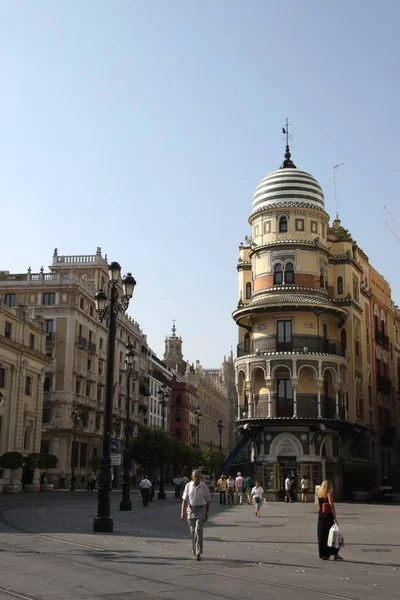 Sevilla antik İspanyol kenti manzarası — Stok fotoğraf