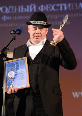  Rus tiyatro ve sinema oyuncusu, Televizyon sunucusu Vitaly Khaev