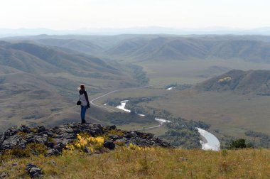  Altay Bölgesi'ndeki Charysh dağı. Batı Sibirya. Rusya