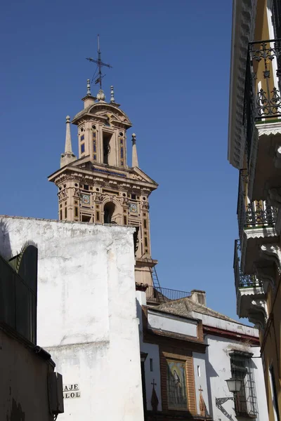 Sewilla Hiszpania Lipca 2011 Wieża Dzwonnica Centrum Starożytnej Sewilli — Zdjęcie stockowe