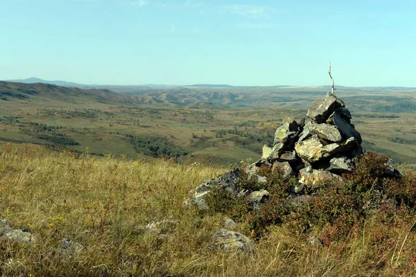 Úpatí pohoří Altai. Západní Sibiř. Rusko — Stock fotografie