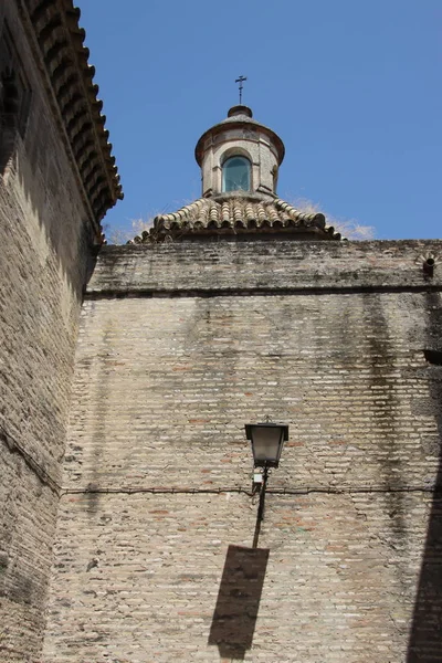 Starý kostel ve španělské Seville — Stock fotografie