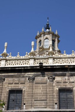  Sevilla 'nın eski kısmının mimarisinin bir parçası.