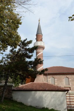 İSTANBUL, TURKEY - 4 Kasım 2019: Şah Sultan Jami camii, İstanbul 'un Eyup Sultan ilçesinde Silahtaraga Caddesi üzerinde