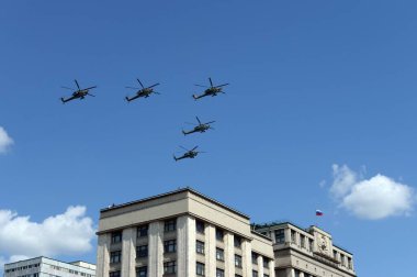 MOSCOW, RUSSIA - 24 Haziran 2020: Bir grup Mi-28N 