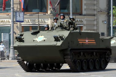 MOSCOW, RUSSIA - 20 Haziran 2020: Çok amaçlı amfibik zırhlı personel taşıyıcı BTR-MDM 