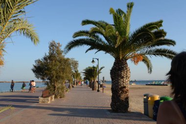 SAN PEDRO DEL PINATAR, İSPAN 21 Eylül 2018: San Pedro del Pinatar sahil şeridi. İspanya