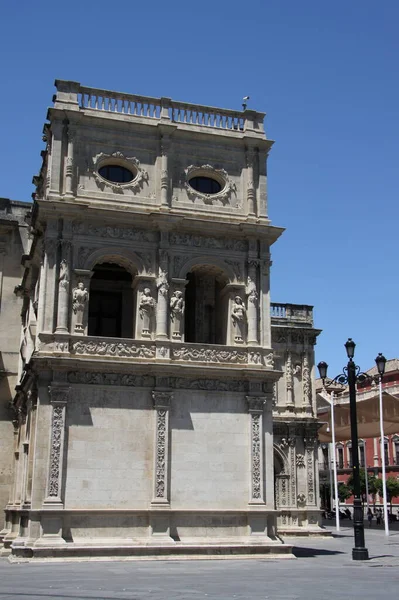 スペインのセビリア 2011年7月14日 スペインのセビリアの大聖堂の断片 — ストック写真