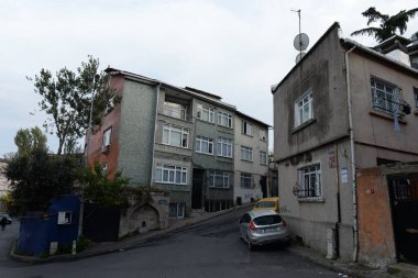 İSTANBUL, TURKEY - 4 Kasım 2019: İstanbul 'da Ayvansaray' ın eski sokaklarında. Türkiye