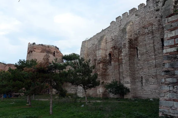 Ιστανβουλ Τουρκια Νοεμβριου 2019 Τμήμα Βλαχερνών Των Παλιών Φρουριακών Τειχών — Φωτογραφία Αρχείου