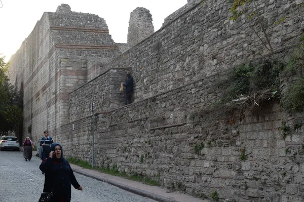 伊斯坦布尔 土耳其 2019年11月4日 古代君士坦丁堡城墙 伊斯坦布尔 土耳其 — 图库照片