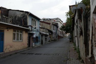 İSTANBUL, TURKEY - 4 Kasım 2019: İstanbul 'da Ayvansaray' ın eski sokaklarında. Türkiye