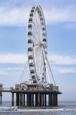 Bir anket tekerlek Waterfront, Lahey, Hollanda. Nisan 2018