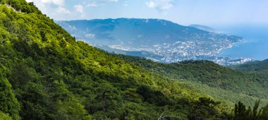 Yalta dan Mount AI Petri, Crimea görünümünü