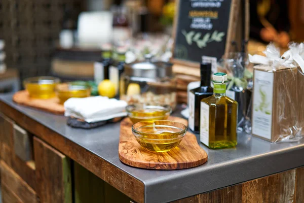 Zeytinyağı alışveriş satırda tanıtımı