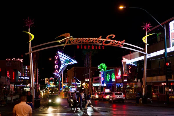 Las Vegas Nevada Mayo 2018 Calles Nocturnas Ciudad Letreros Neón —  Fotos de Stock