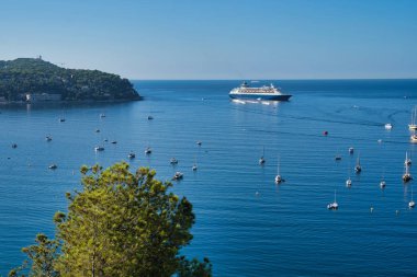 Masmavi bay of Angels yatlar ve gemi ile. Güzel, Fransa