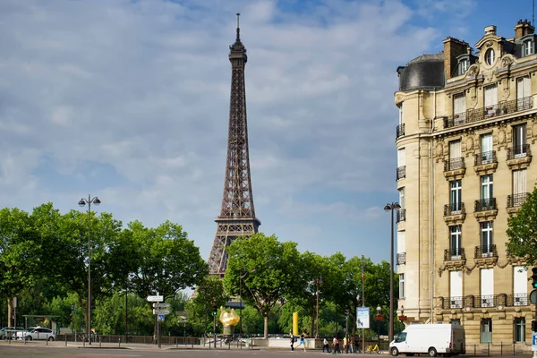 París Francia Mayo 2018 Antiguo Edificio Histórico Vista Torre Eiffel — Foto de Stock