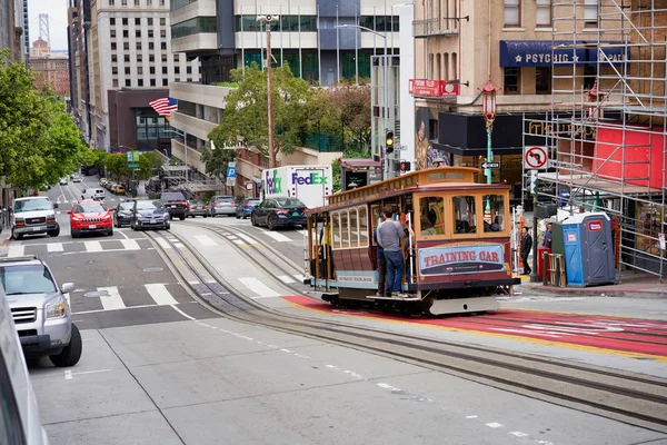 加利福尼亚州旧金山 2018年5月14日 城市街道上的历史电车 — 图库照片