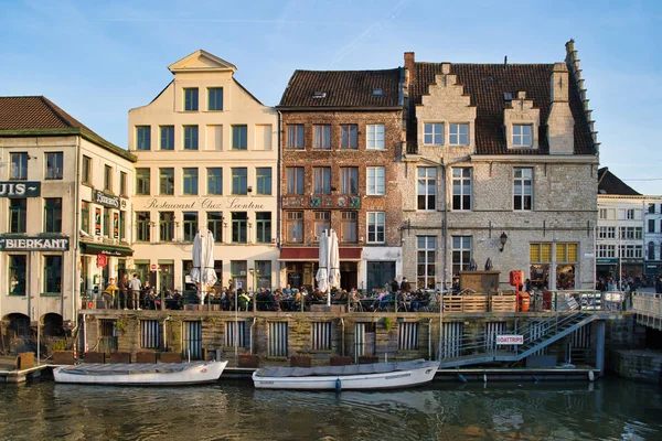 Gent Belgio Febbraio 2019 Edifici Storici Vicino Canale Acqua Pub — Foto Stock