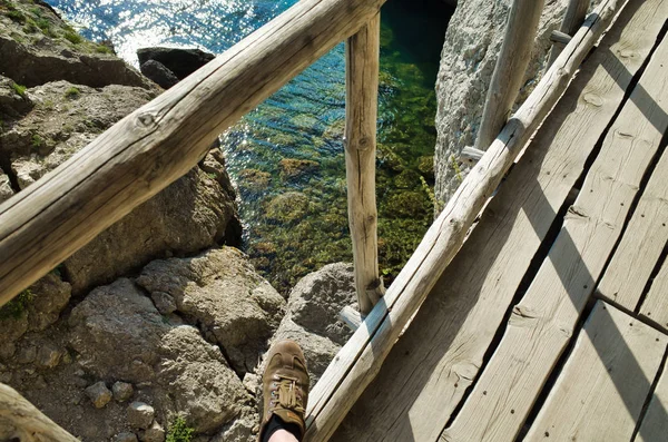 Ponte Madeira Longo Caminho Montanha Perto Mar Negro Cabo Alchak — Fotografia de Stock