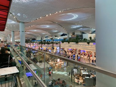 İstanbul, Türkiye - 29 Eylül 2019: İstanbul Havalimanı, ana yolcu terminali
