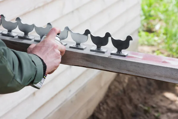 Metal hicken hedefleri metalik siluet çekim için hazırlanmıştır