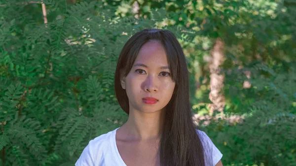 Student shows positive emotion at the open air — Stock Photo, Image