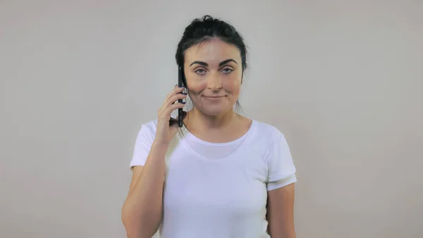 지 루 여성 전화 — 스톡 사진