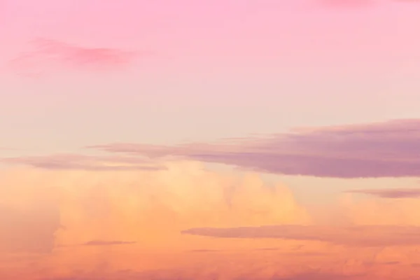 Cielo Naranja Rosa Con Nubes Atardecer —  Fotos de Stock