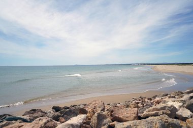 Yalnız Atlantic beach bahar Portekiz ışık ile şişer