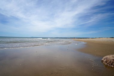 Yalnız Atlantic beach bahar Portekiz ışık ile şişer