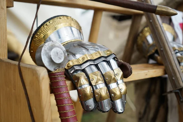 Artfully Handforged Knights Armor Helmets Collecting Carrying Festivals — Stock Photo, Image